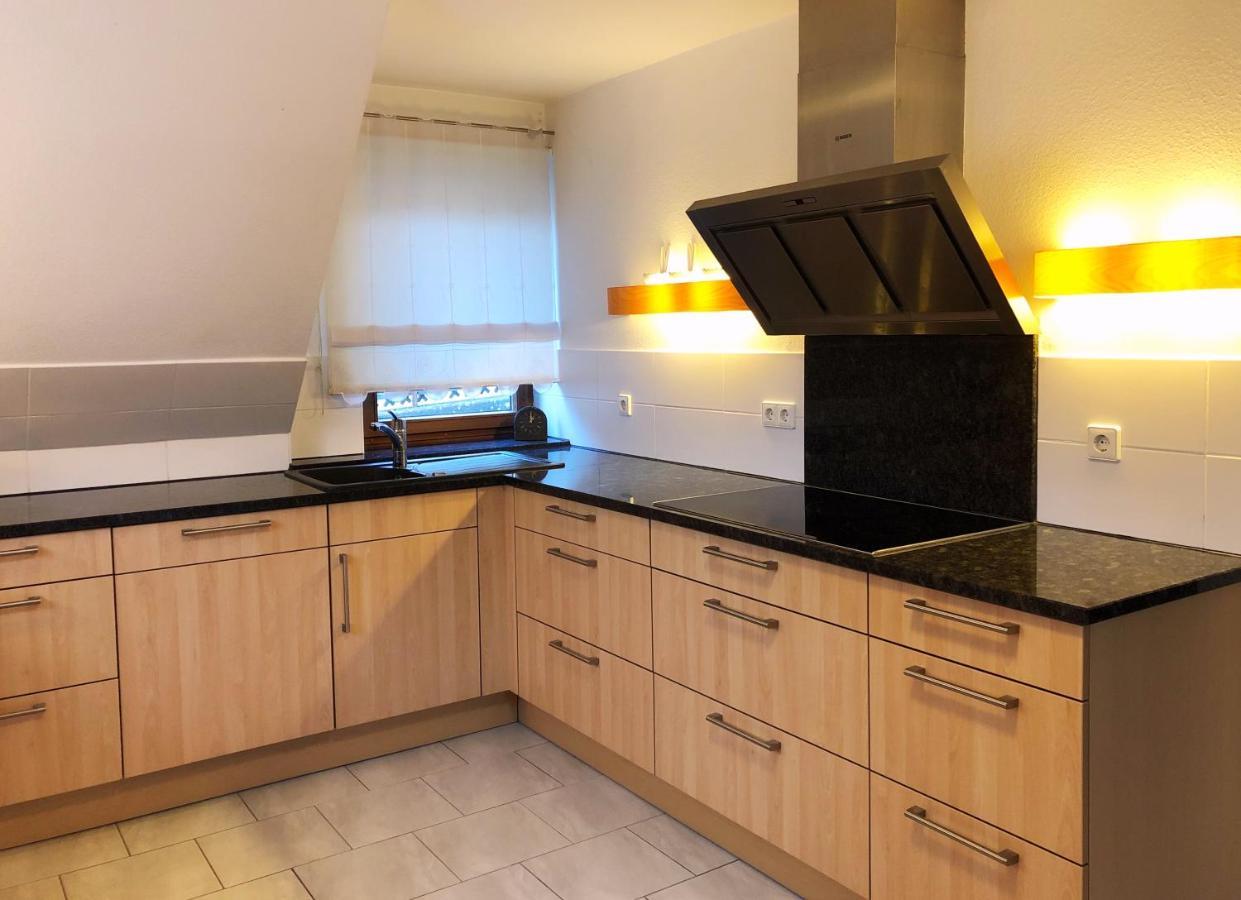 Grosse Wohnung Mit 2 Schlafzimmern Altensteig Buitenkant foto